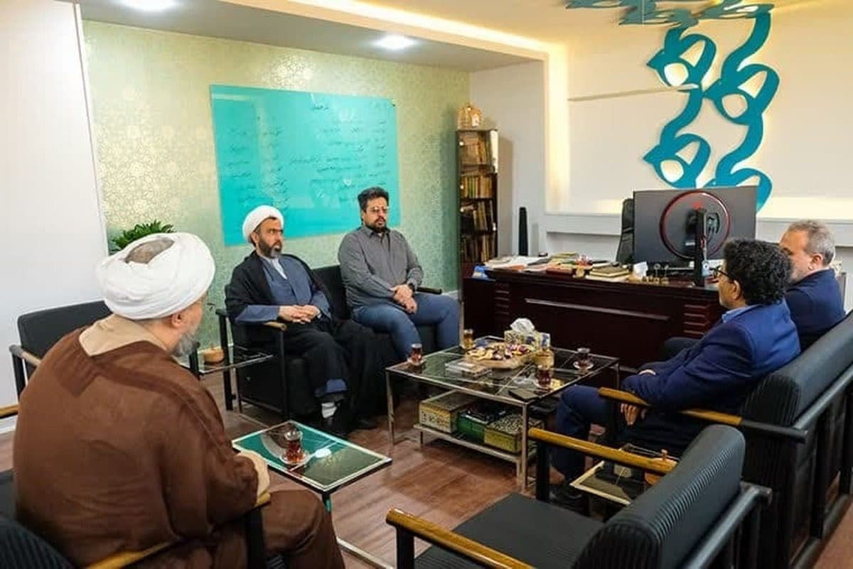 دیدار مسئولان فرهنگی البرز با رئیس حوزه هنری استان به مناسبت هفته هنر انقلاب