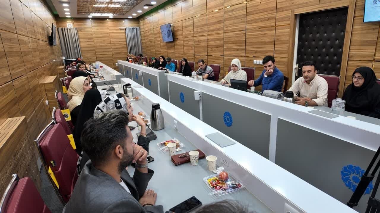 دومین محفل شعر و ادب برگزار شد.