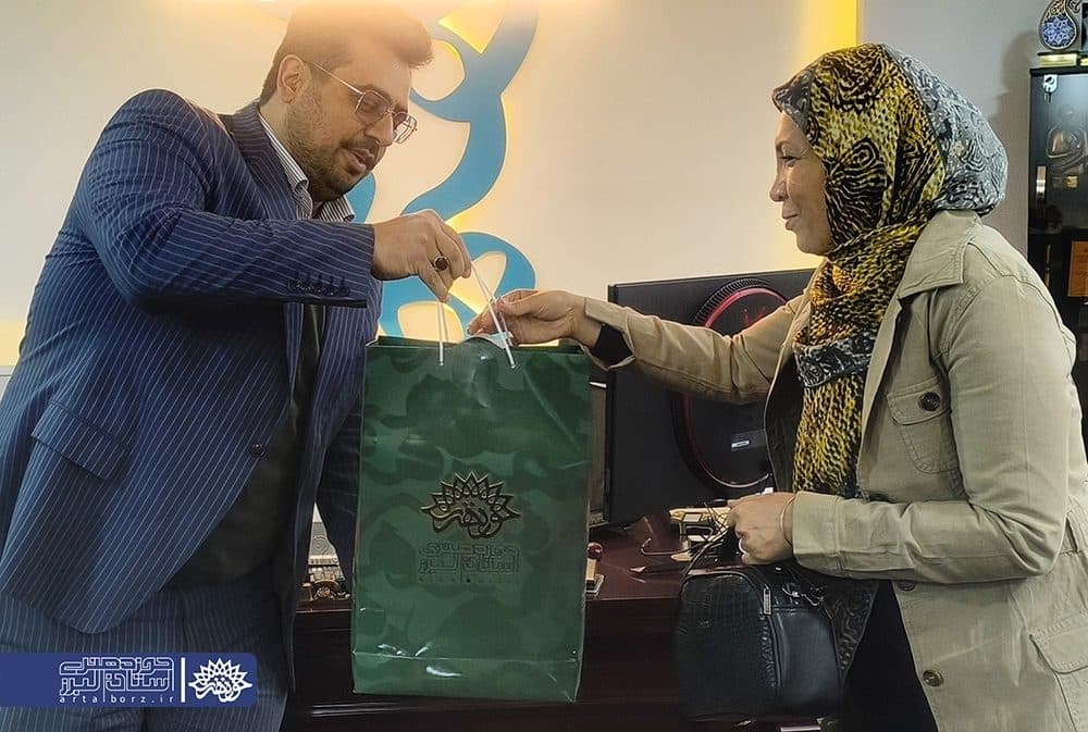 نویسنده‌ی البرزیِ کتاب "پاییز آمد"، مهمان حوزه‌ی هنریِ استان البرز