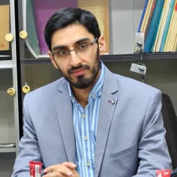 محمود یوسفی