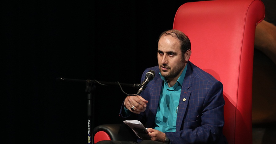 رشد شعر طنز در دیدار سالانه با رهبری