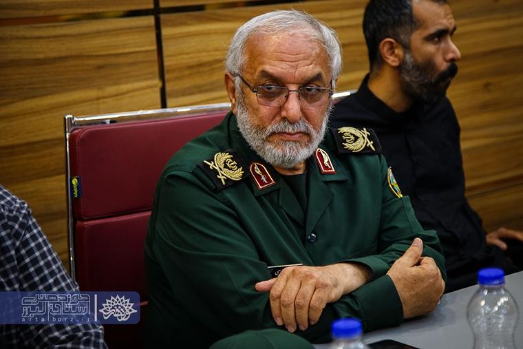 محفل شعرخوانی «ایستاده برای ایران» در آستانه روز قلم و ماه محرم برگزار شد