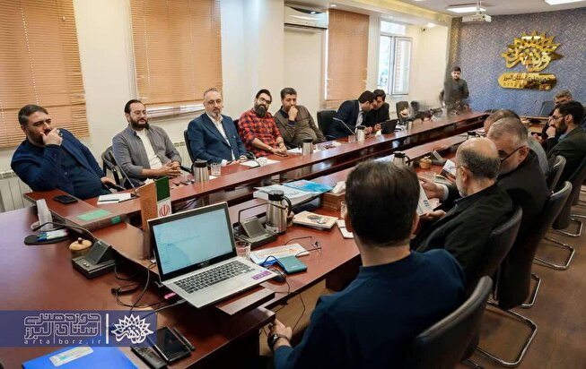 بازدید سردار آزادی از حوزه هنری البرز