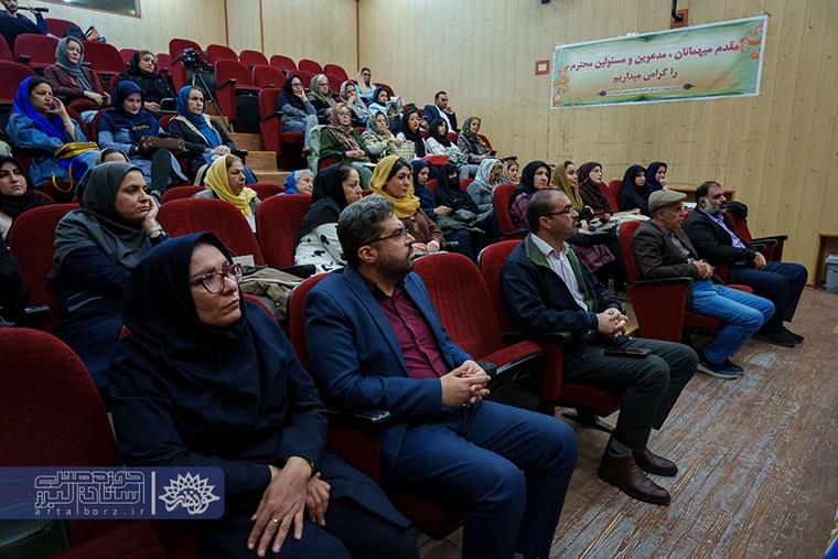 نخستین نشست «هم‌خوان» با نقد رمان «سنگ اقبال» در کرج برگزار شد